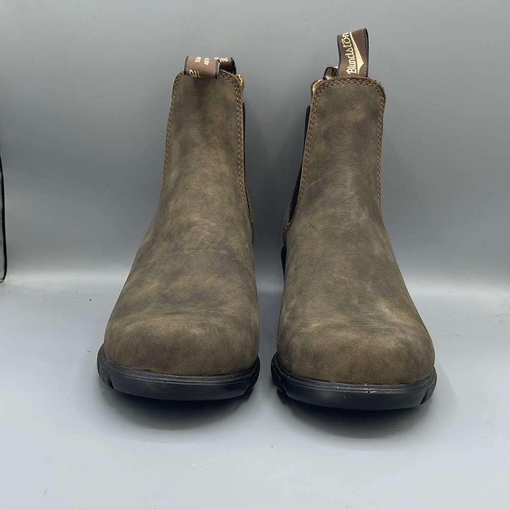 Blundstone boots style 1677